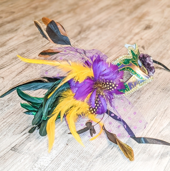 Ladies Mardi Gras Mask 2022 Mardi Gras Ball Formal Attire Exotic Feathered Mask - Picture 6 of 12